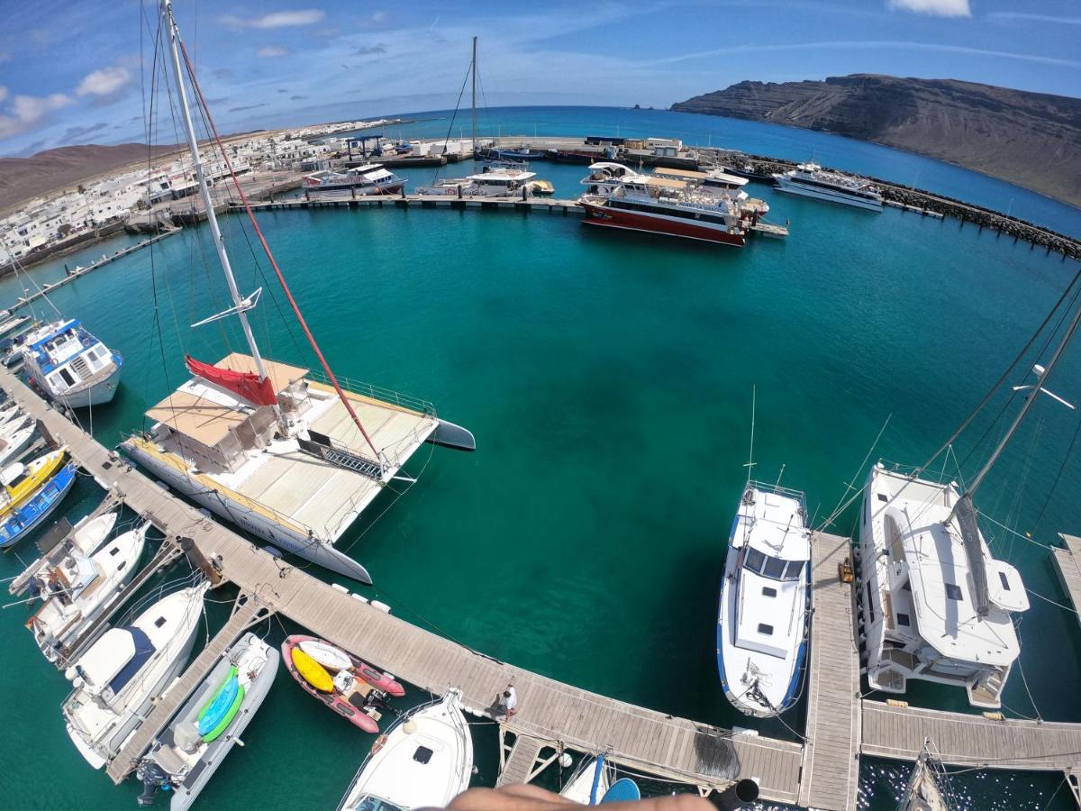 Magnifico Barco En La Graciosa Hotel Caleta de Sebo Exterior foto
